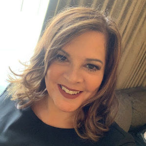 Meet your Posher, Lourdes